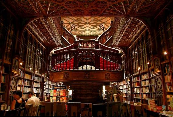 Der schönste Buchladen der Welt: Lello & Irmao in Porto (Foto: delviking Flickr.com)