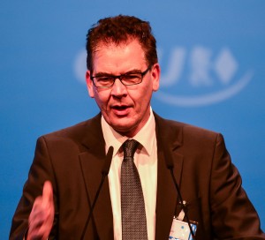 Dr. Gerd Müller 